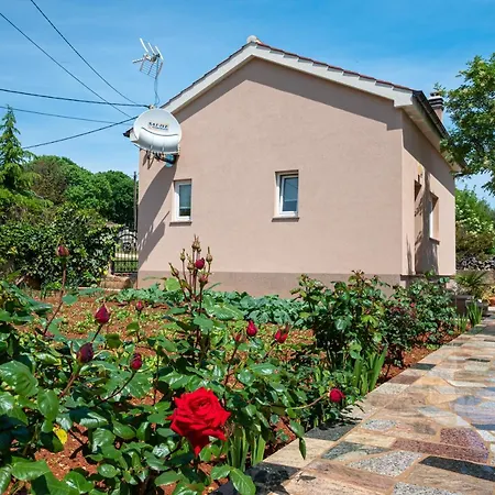 Сasa de vacaciones House With Private Pool *